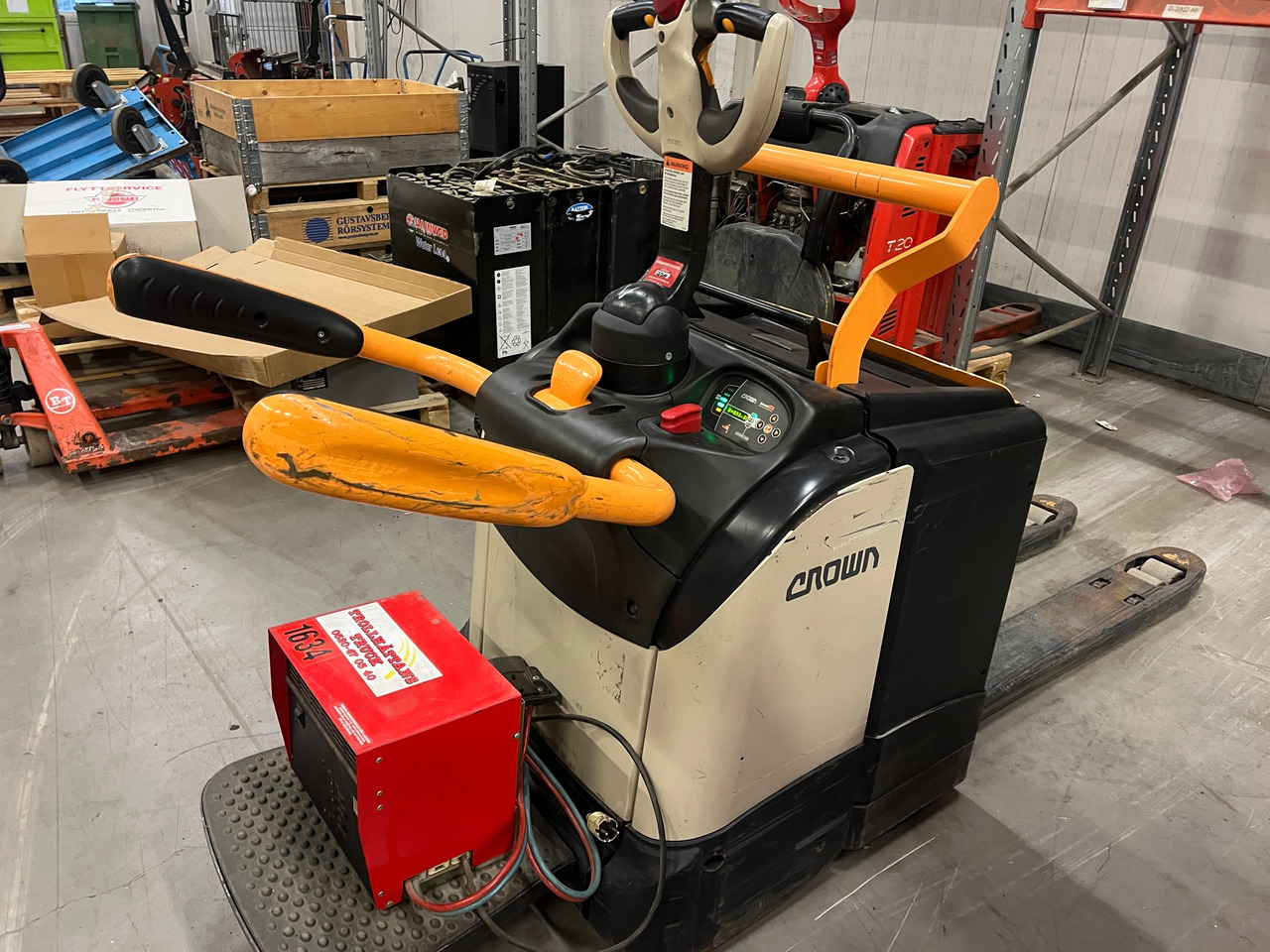 Crown WT3040 - Equipamento de movimentação: foto 1 Crown WT3040 - Equipamento de movimentação: foto 1