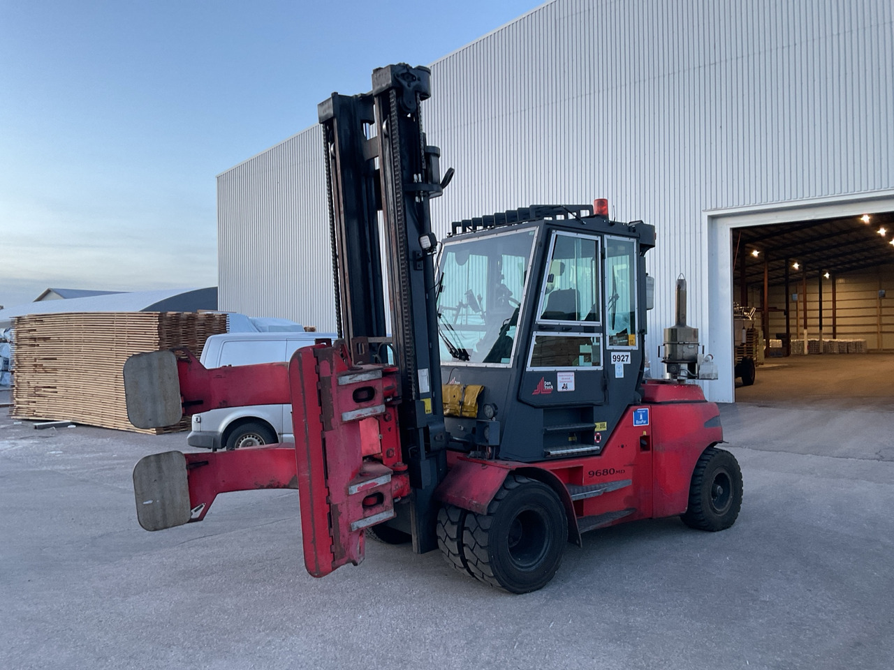 Dan truck 9680MD - Equipamento de movimentação: foto 1 Dan truck 9680MD - Equipamento de movimentação: foto 1