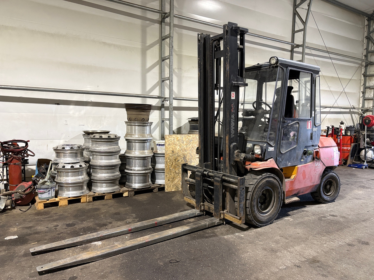 Toyota 02-7FD40 - Equipamento de movimentação: foto 1 Toyota 02-7FD40 - Equipamento de movimentação: foto 1