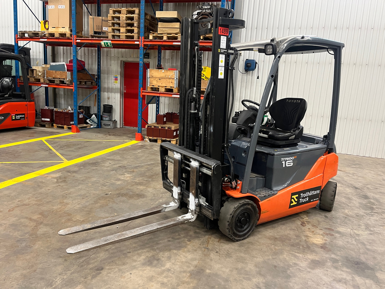 Toyota 8FBMT16 - Equipamento de movimentação: foto 1 Toyota 8FBMT16 - Equipamento de movimentação: foto 1