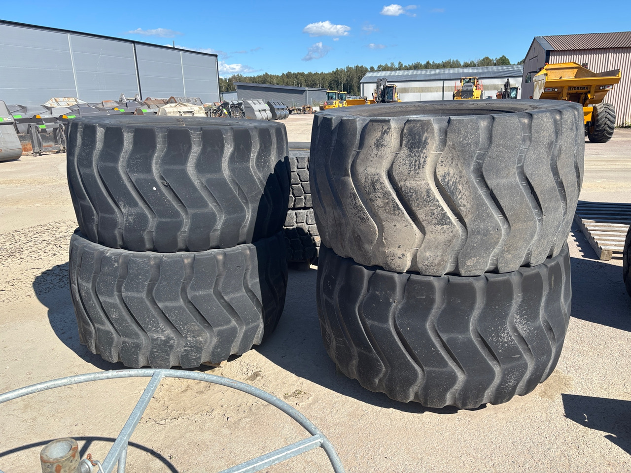 Goodyear 750/65R25 - Pneu por Máquina de construção: foto 1 Goodyear 750/65R25 - Pneu por Máquina de construção: foto 1