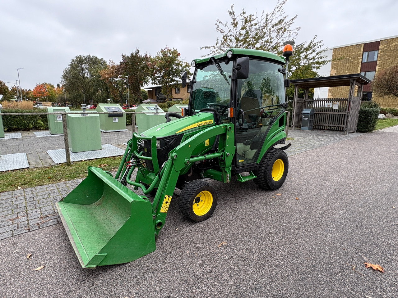 John Deere 1026R - Trator: foto 1 John Deere 1026R - Trator: foto 1
