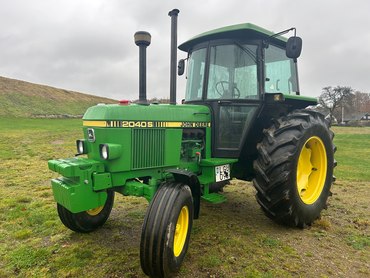 John Deere 2040S - Trator: foto 1 John Deere 2040S - Trator: foto 1