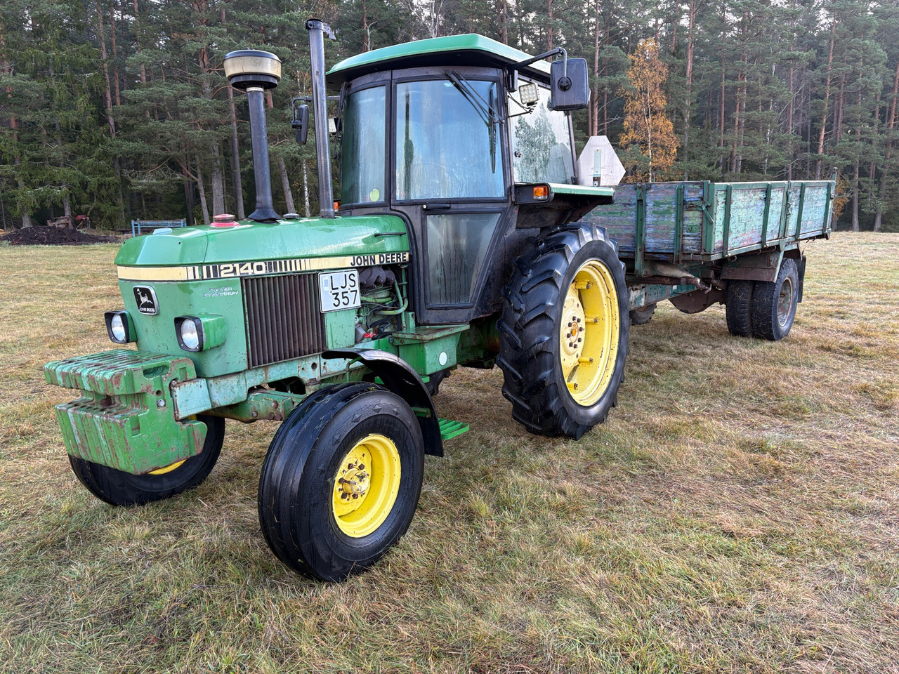 John Deere 2140 - Trator: foto 1 John Deere 2140 - Trator: foto 1