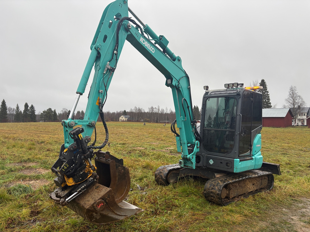 Kobelco SK55SRX - Escavadeira: foto 1 Kobelco SK55SRX - Escavadeira: foto 1
