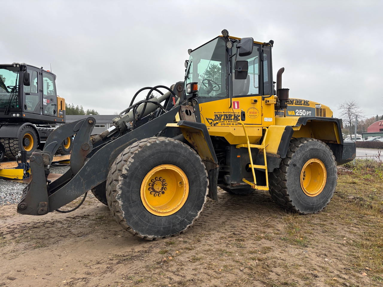 Komatsu WA250PT-5H - Pá carregadora de rodas: foto 1 Komatsu WA250PT-5H - Pá carregadora de rodas: foto 1