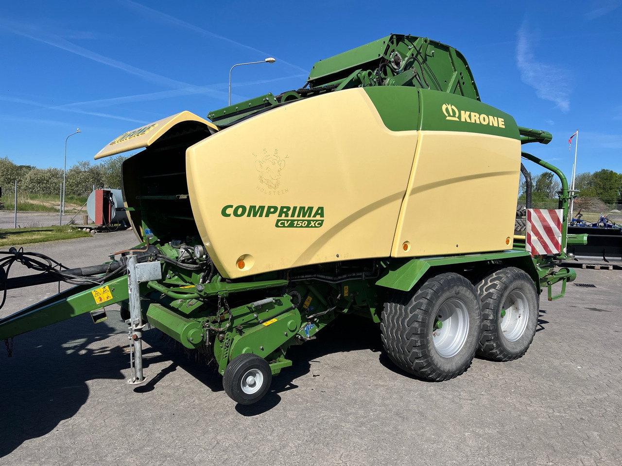 Krone Comprima CV 150 XC - Enfardadeira de fardos redondos: foto 1 Krone Comprima CV 150 XC - Enfardadeira de fardos redondos: foto 1