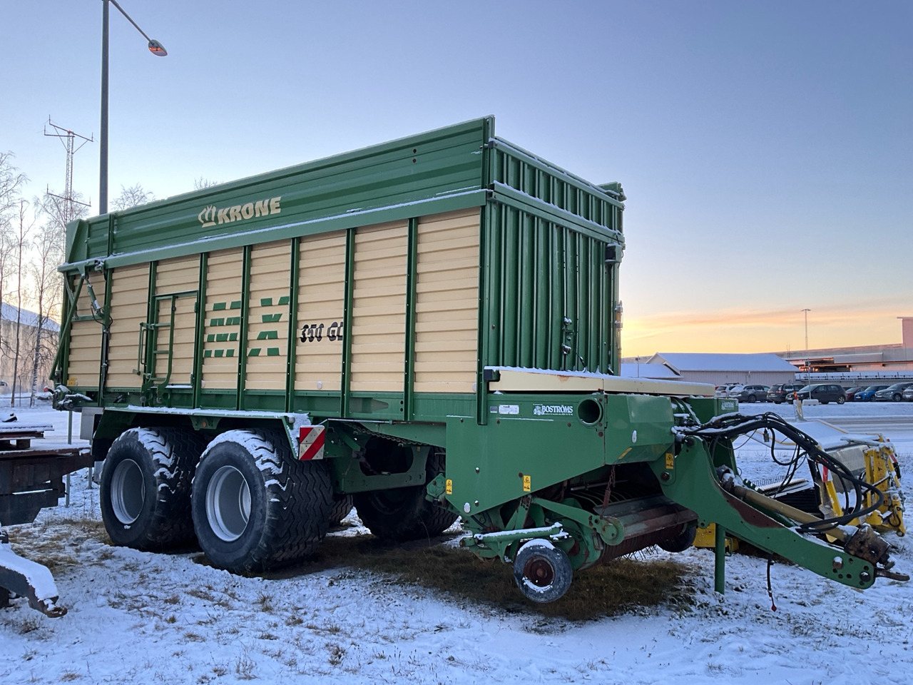 Krone MX350 GL - Autocarregadora: foto 1 Krone MX350 GL - Autocarregadora: foto 1