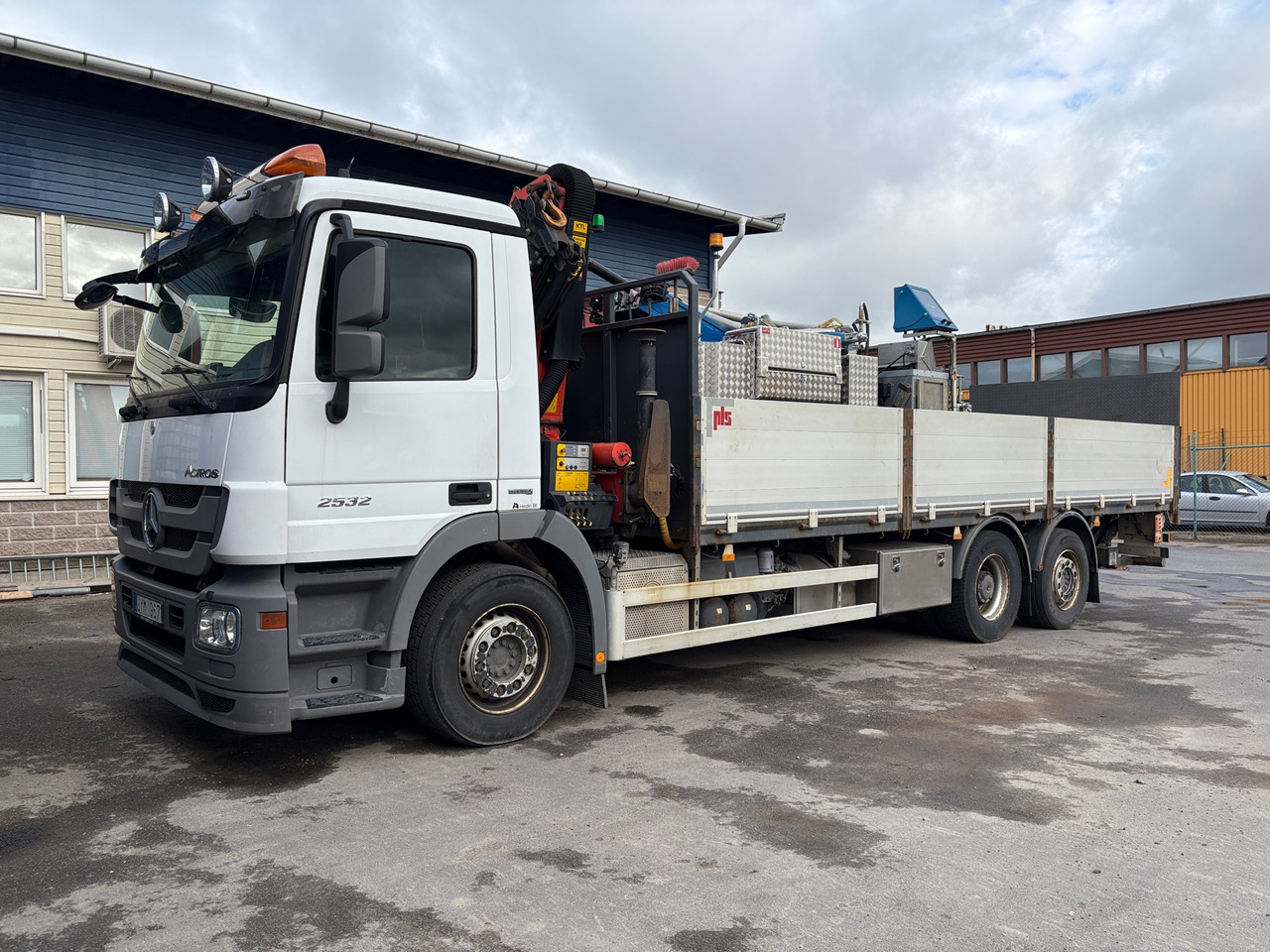 Mercedes-Benz Actros 2532 6x2 - Camião grua: foto 1 Mercedes-Benz Actros 2532 6x2 - Camião grua: foto 1