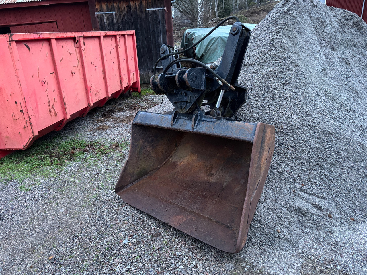 Nybro Smide 700L - Balde: foto 1 Nybro Smide 700L - Balde: foto 1