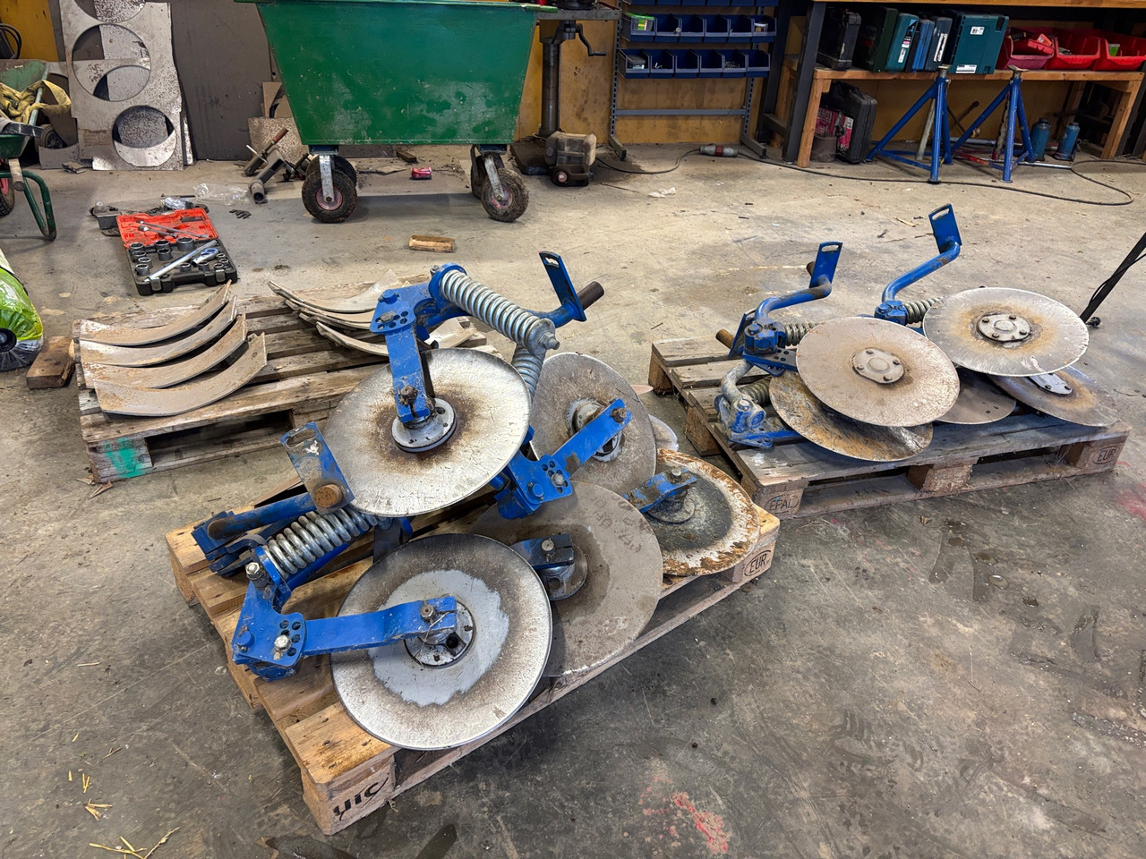 Överum - Peça de reposição por Maquina para lavrar a terra: foto 1 Överum - Peça de reposição por Maquina para lavrar a terra: foto 1