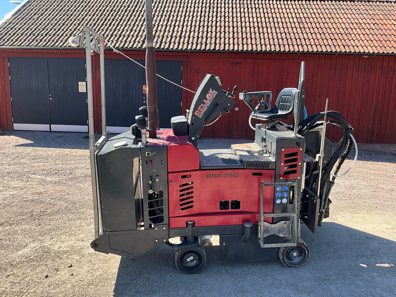 Rellok RSF750 - Equipamento de construção: foto 1 Rellok RSF750 - Equipamento de construção: foto 1