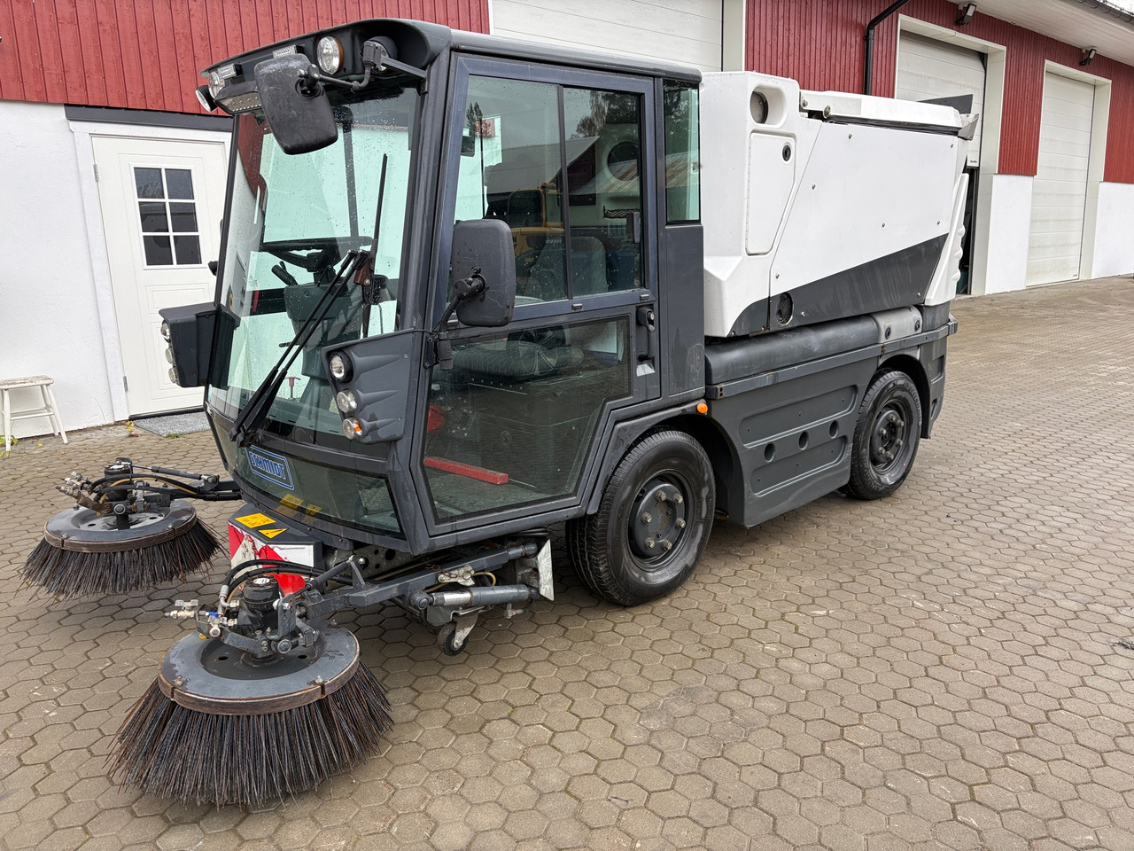 Schmidt Compact 200 - Vassoura: foto 1 Schmidt Compact 200 - Vassoura: foto 1