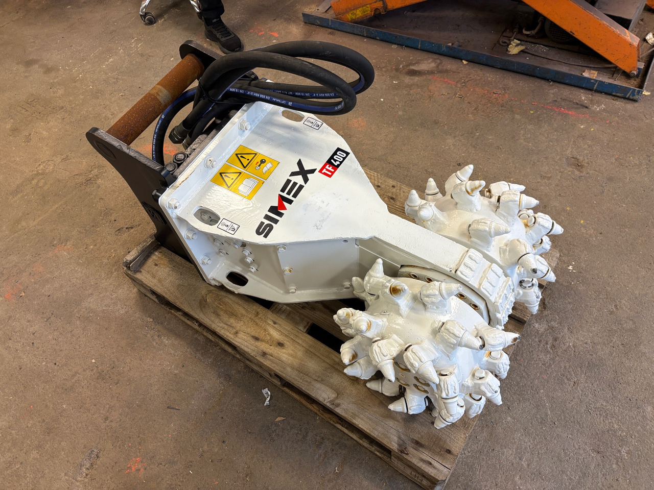 Simex TF400 - Equipamento de construção: foto 1 Simex TF400 - Equipamento de construção: foto 1