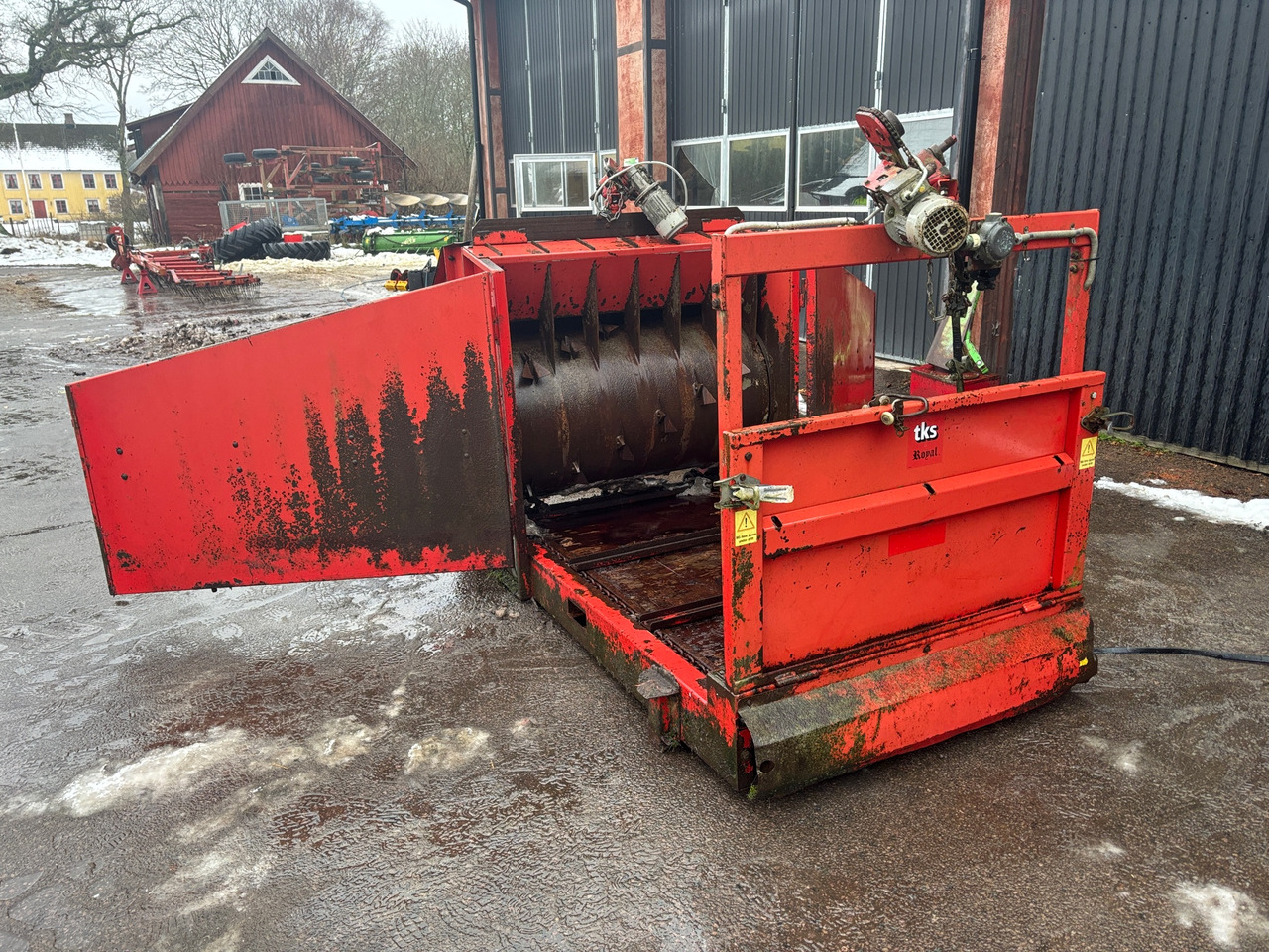 TKS - Equipamento de gado: foto 1 TKS - Equipamento de gado: foto 1