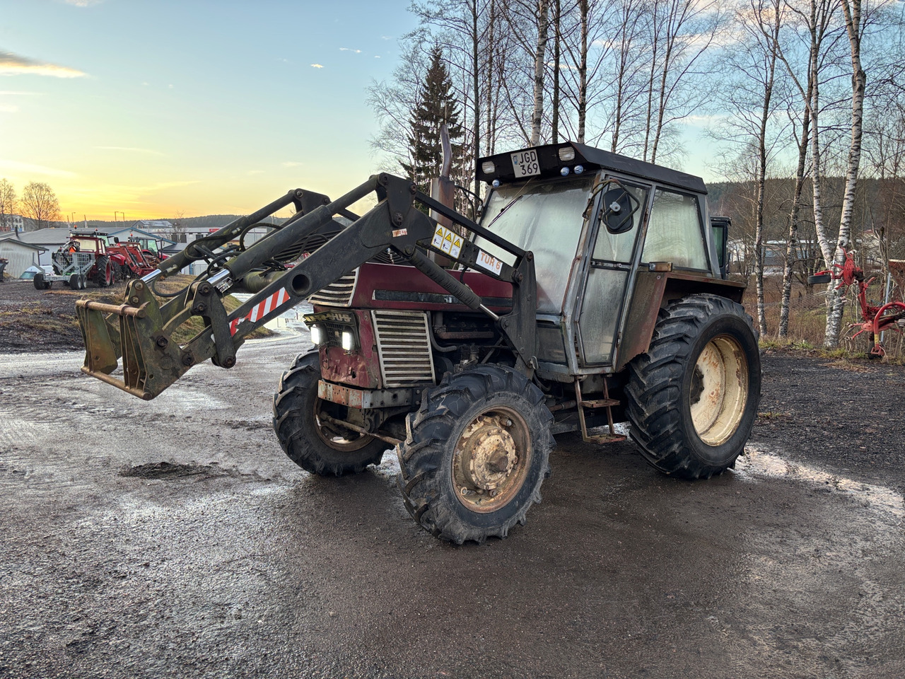 Ursus 385-4 - Trator: foto 1 Ursus 385-4 - Trator: foto 1