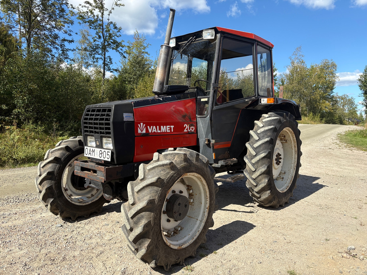Valmet 205 - Trator: foto 1 Valmet 205 - Trator: foto 1