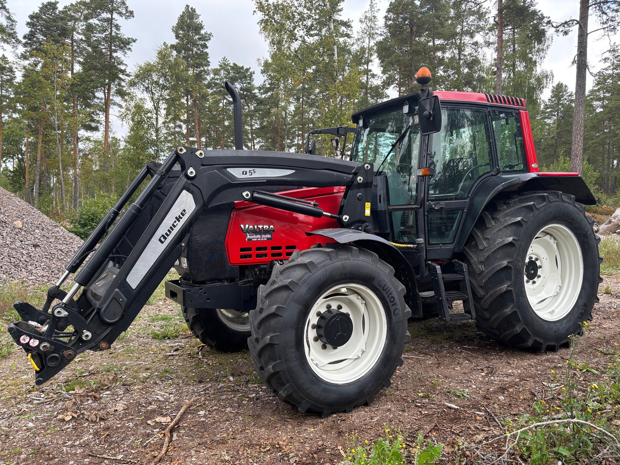 Valtra X100 Midjestyrd - Trator: foto 1 Valtra X100 Midjestyrd - Trator: foto 1