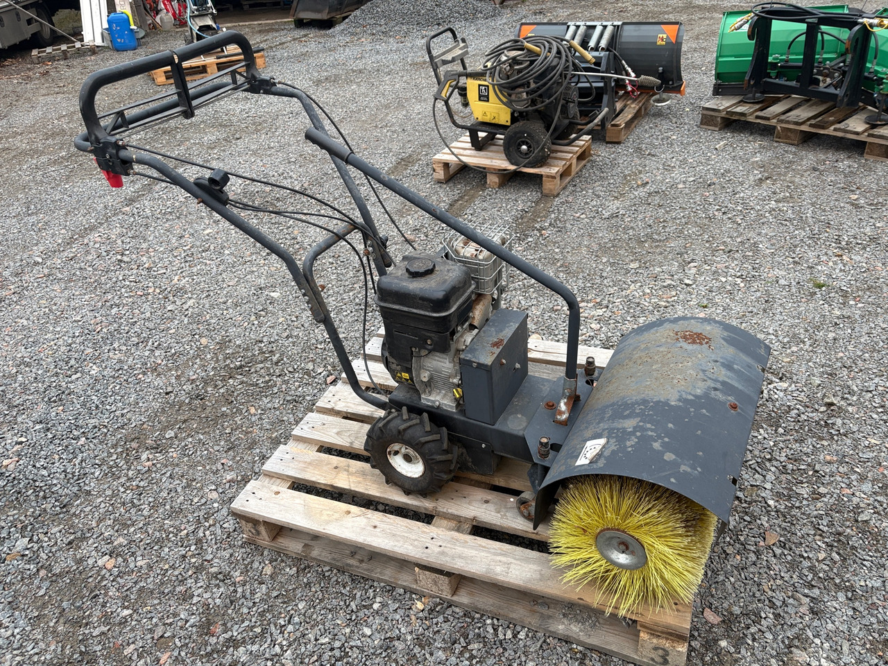 Vanguard - Vassoura: foto 1 Vanguard - Vassoura: foto 1