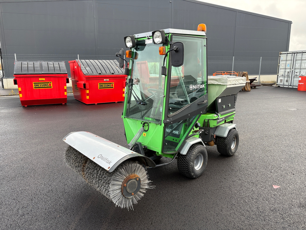 Nilfisk Park Ranger 2150 - Veículo municipal/ Especial: foto 1 Nilfisk Park Ranger 2150 - Veículo municipal/ Especial: foto 1