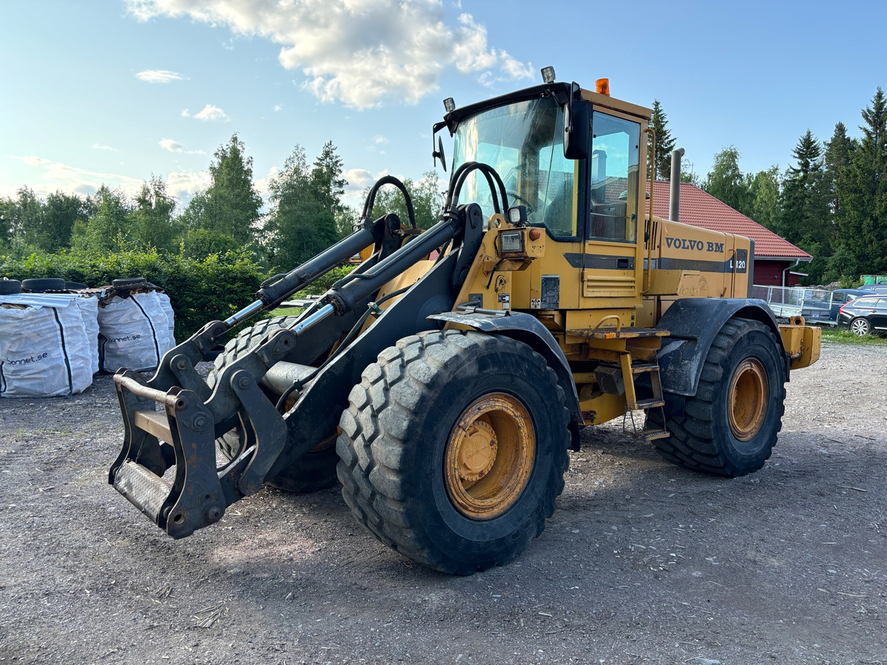 Volvo BM L120 - Pá carregadora de rodas: foto 1 Volvo BM L120 - Pá carregadora de rodas: foto 1