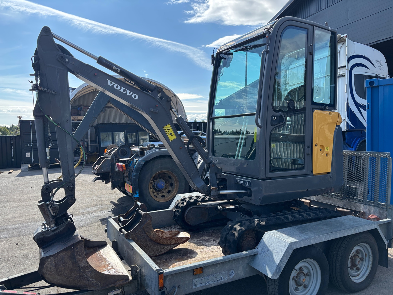 Volvo EC18D - Escavadeira: foto 1 Volvo EC18D - Escavadeira: foto 1