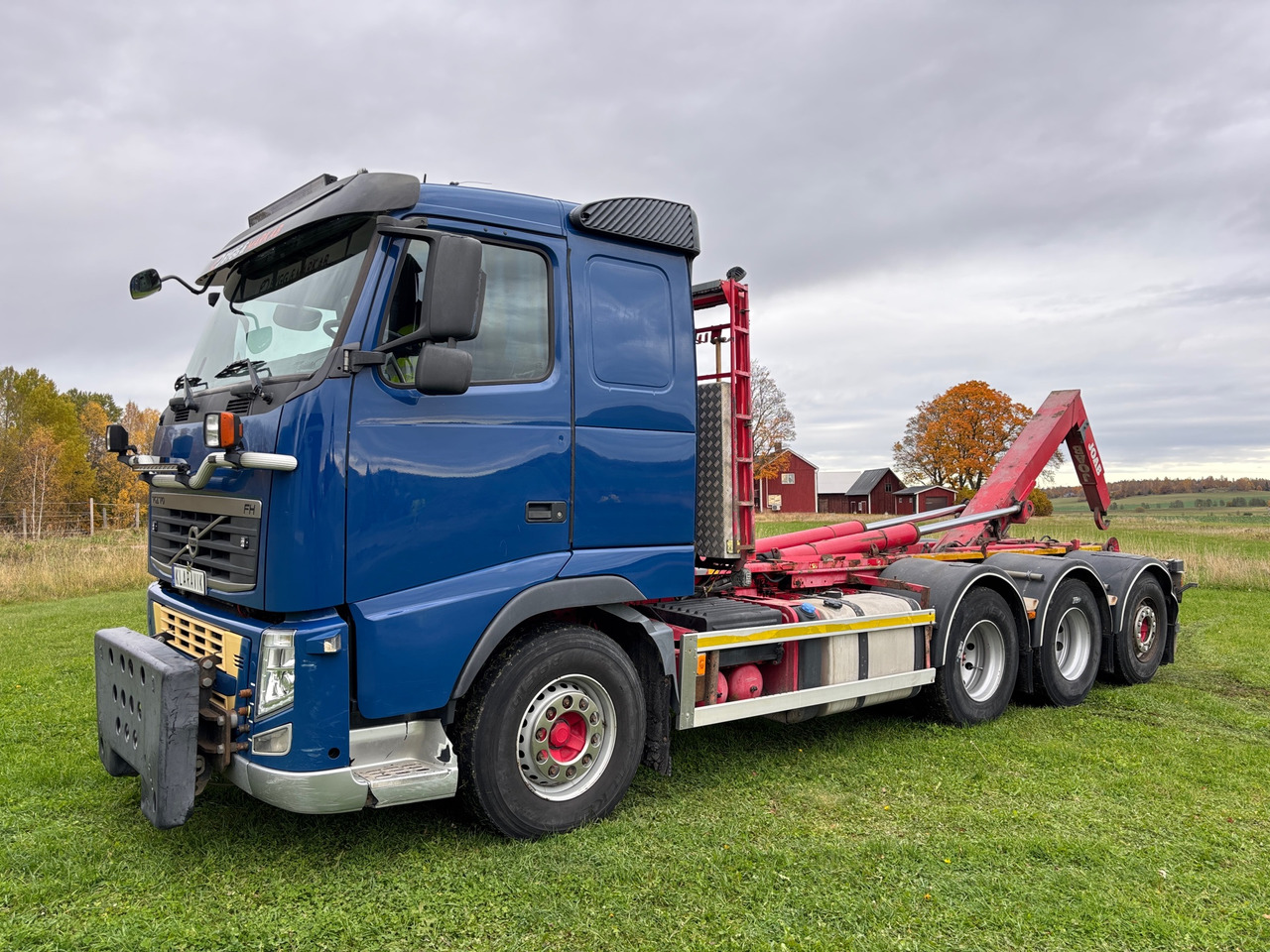 Volvo FH 12.8 - Camião polibenne: foto 1 Volvo FH 12.8 - Camião polibenne: foto 1