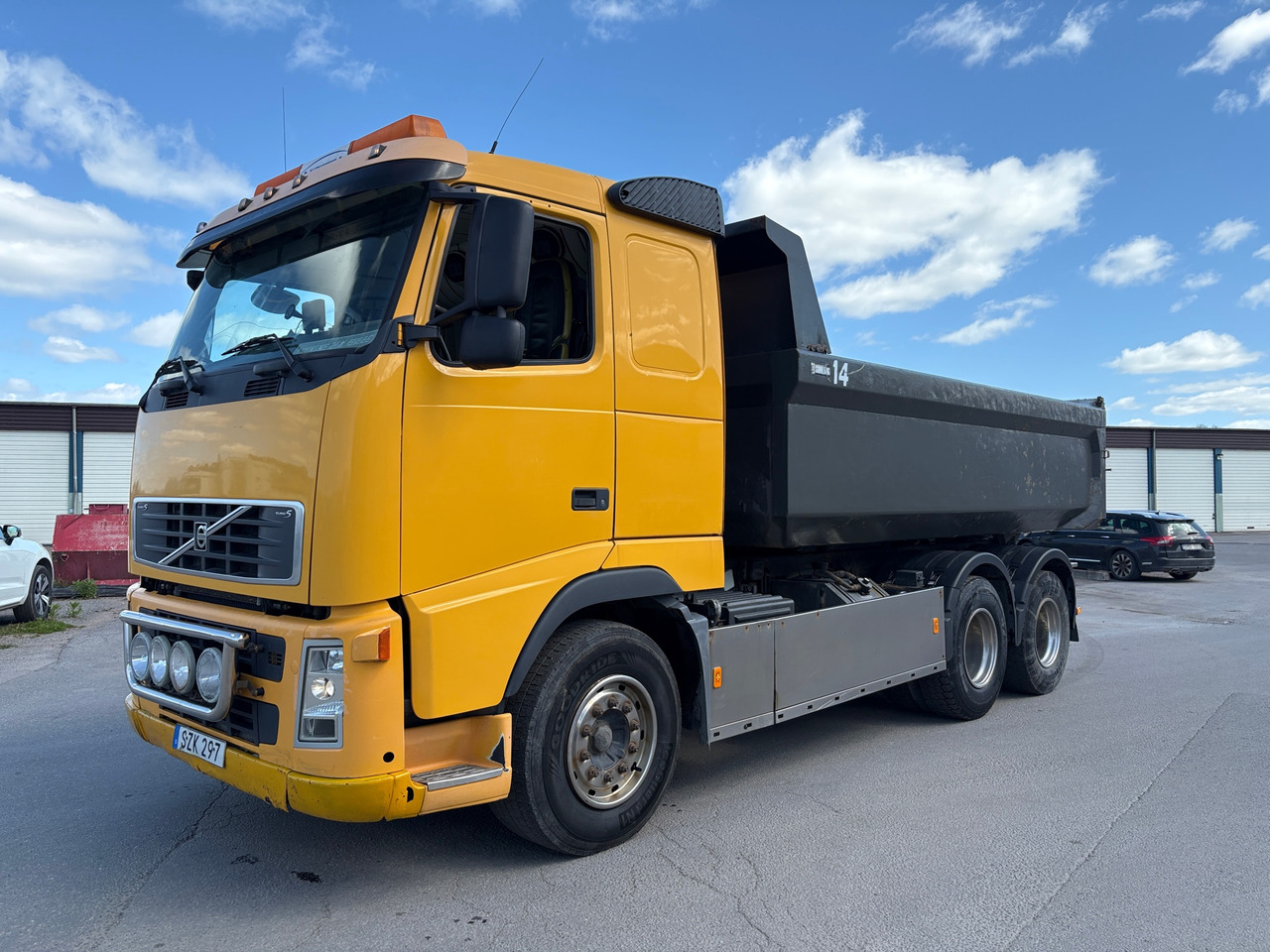 Volvo FH13 - Camião basculante: foto 1 Volvo FH13 - Camião basculante: foto 1