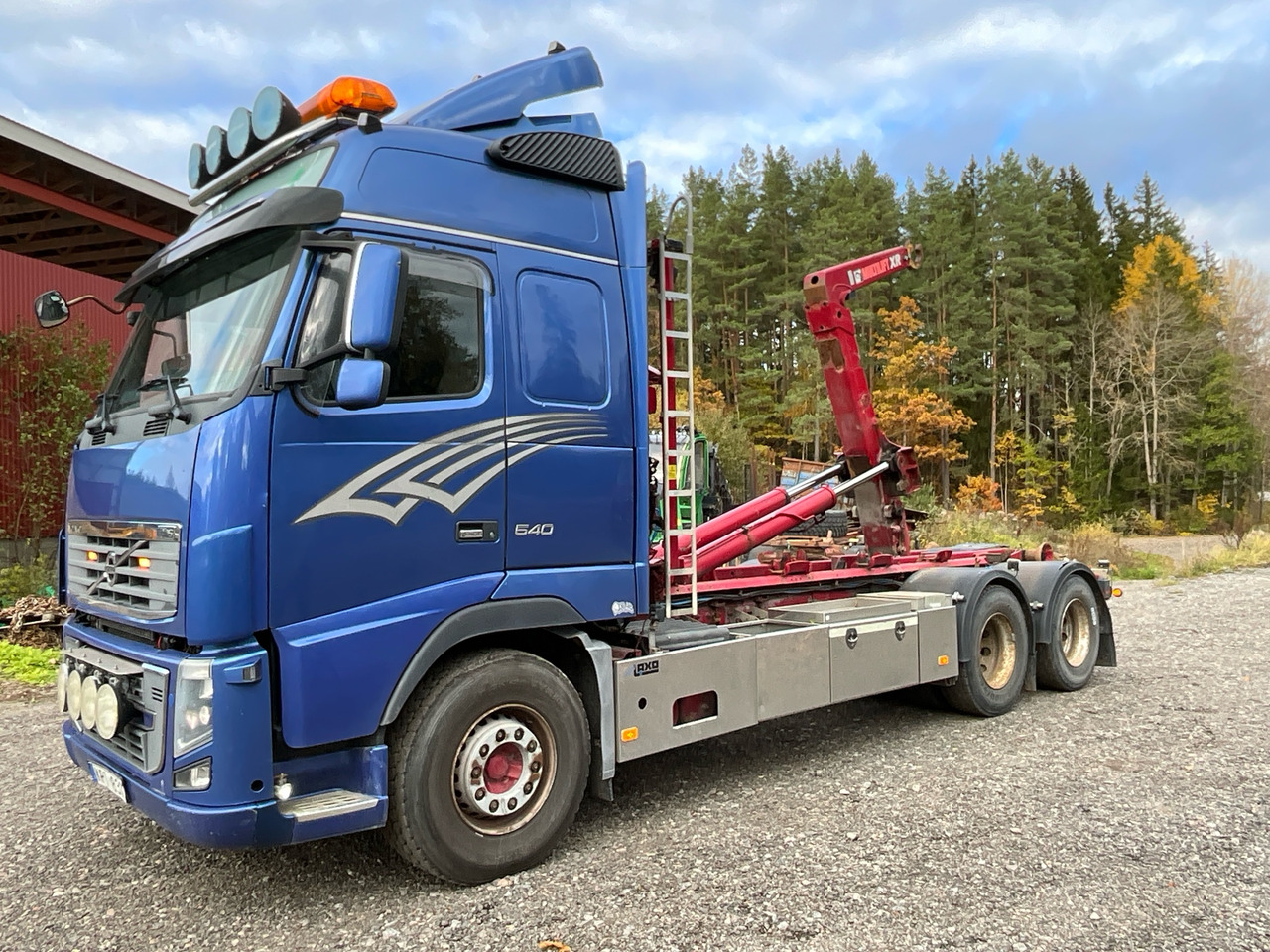 Volvo FH16 540 - Camião polibenne: foto 1 Volvo FH16 540 - Camião polibenne: foto 1