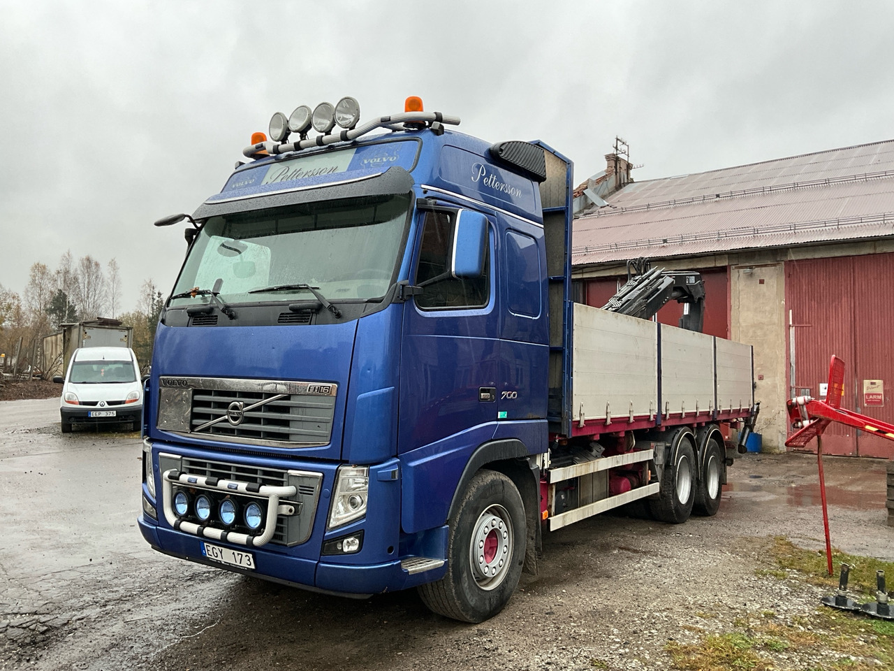 Volvo FH16 - Camião de caixa aberta/ Plataforma: foto 1 Volvo FH16 - Camião de caixa aberta/ Plataforma: foto 1