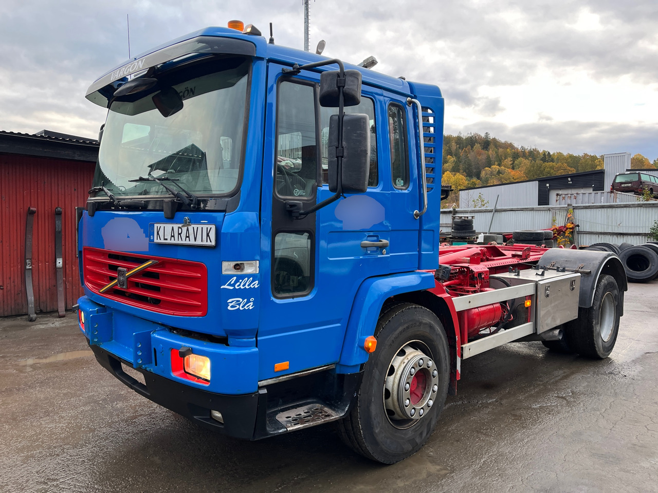 Volvo FL618E 4X2 - Camião polibenne: foto 1 Volvo FL618E 4X2 - Camião polibenne: foto 1