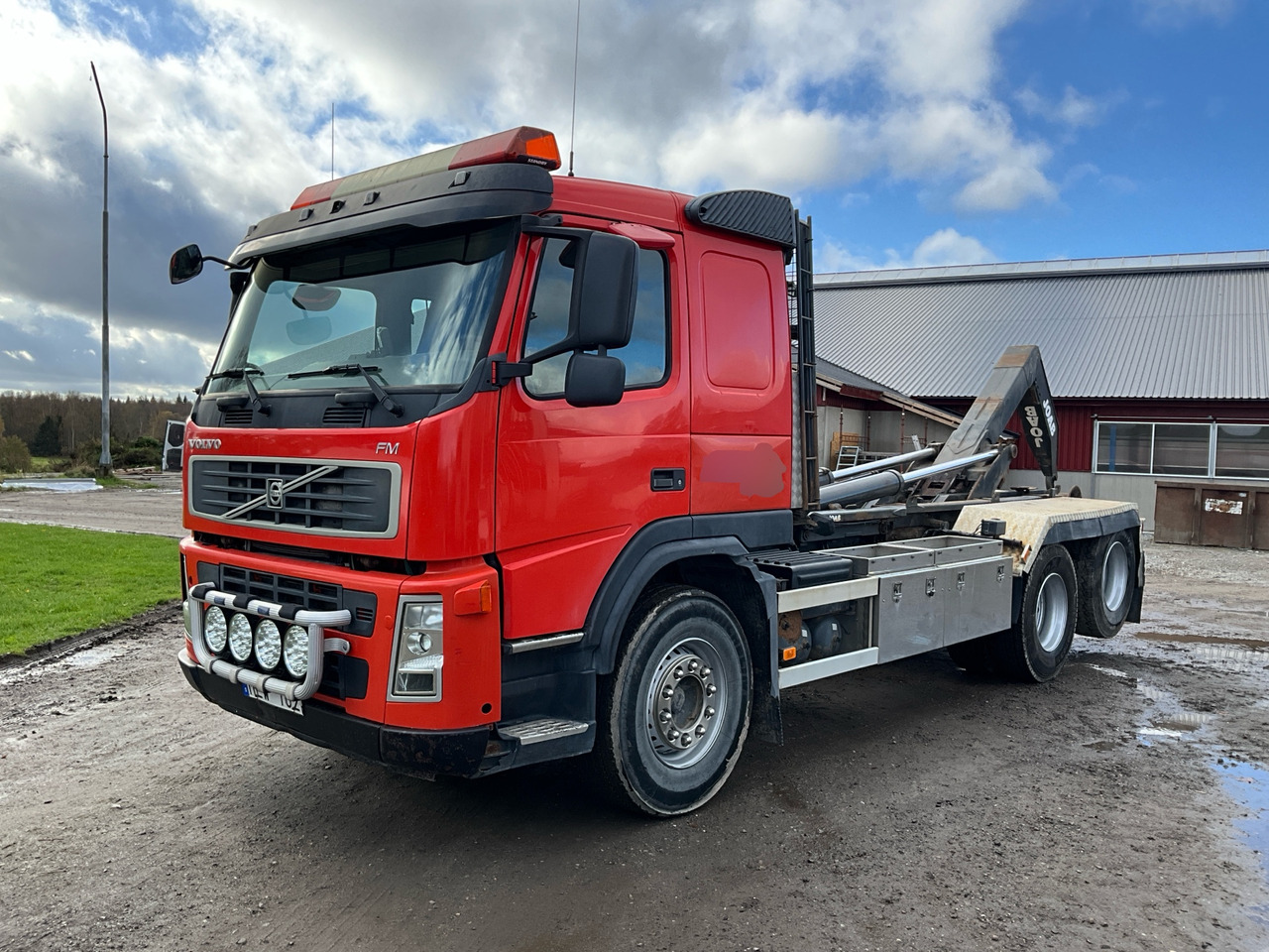Volvo FM 480 - Camião polibenne: foto 1 Volvo FM 480 - Camião polibenne: foto 1
