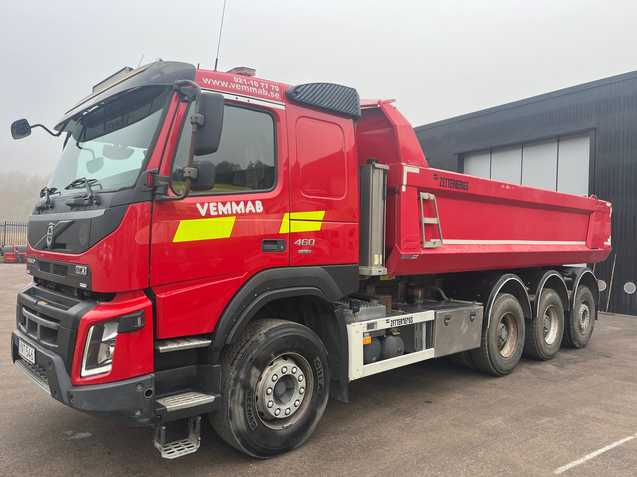 Volvo FMX 460 8*4 - Camião basculante: foto 1 Volvo FMX 460 8*4 - Camião basculante: foto 1