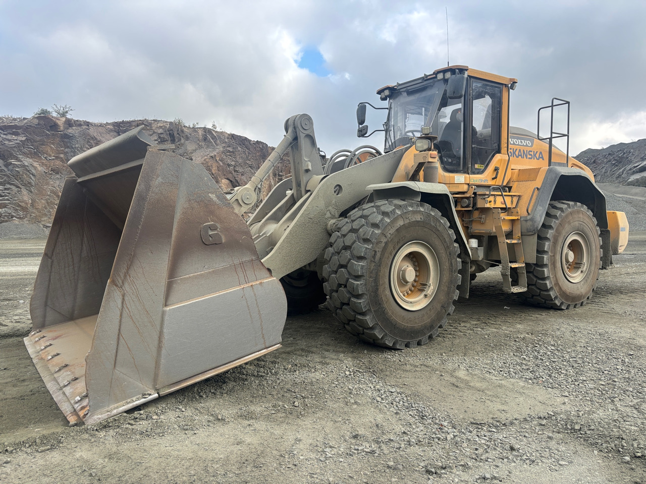 Volvo L180H - Pá carregadora de rodas: foto 1 Volvo L180H - Pá carregadora de rodas: foto 1