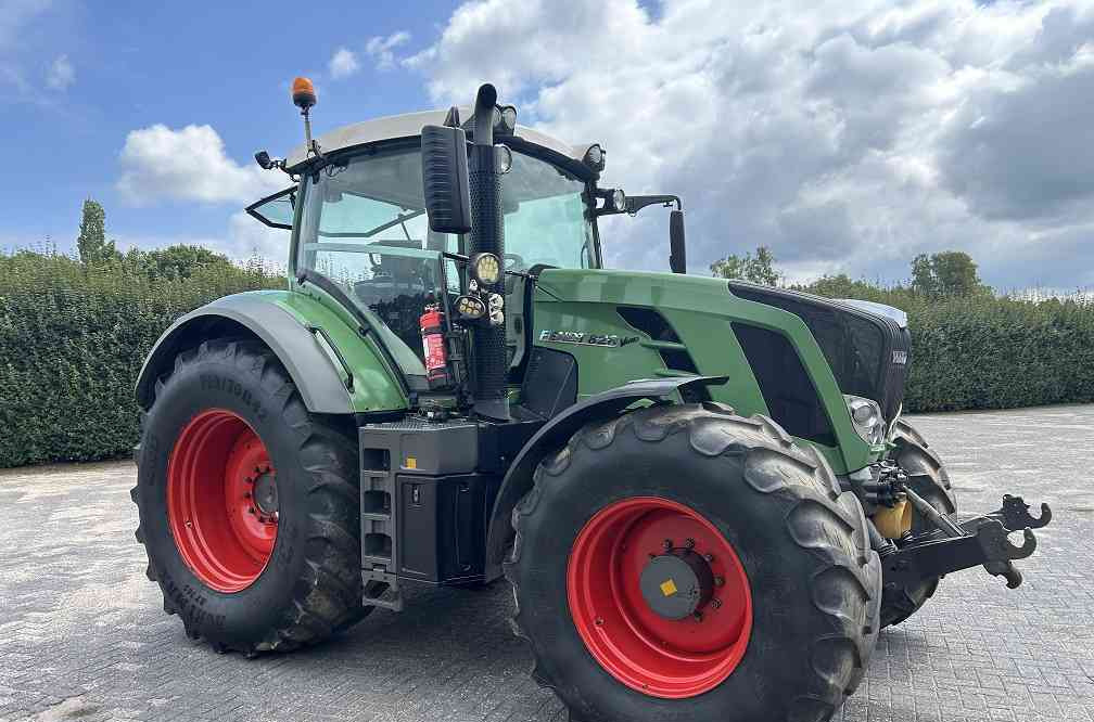 Fendt 828 vario profi scr - Trator: foto 4 Fendt 828 vario profi scr - Trator: foto 4