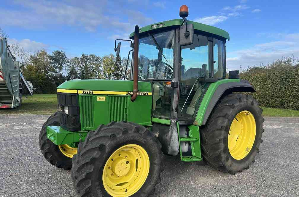 John Deere 6110 - Trator: foto 1 John Deere 6110 - Trator: foto 1