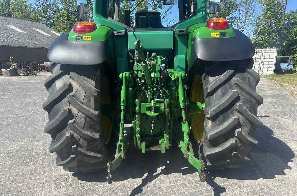 John Deere 6820 premium autopower - Trator: foto 3 John Deere 6820 premium autopower - Trator: foto 3