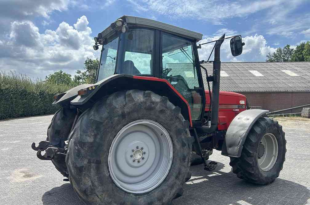 Massey Ferguson 8110 dynashift - Trator: foto 4 Massey Ferguson 8110 dynashift - Trator: foto 4