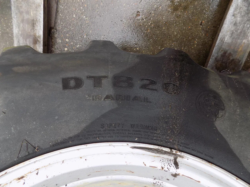 GOOD YEAR banden met velg good year banden met velg 540/65 R 24 - Ceifeira debulhadora: foto 4 GOOD YEAR banden met velg good year banden met velg 540/65 R 24 - Ceifeira debulhadora: foto 4
