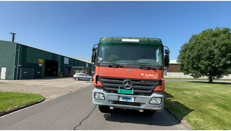Mercedes-Benz Actros 4141 Mercedes 4141 8x4 full steel INOX tank - Caminhão limpa fossa: foto 3 Mercedes-Benz Actros 4141 Mercedes 4141 8x4 full steel INOX tank - Caminhão limpa fossa: foto 3
