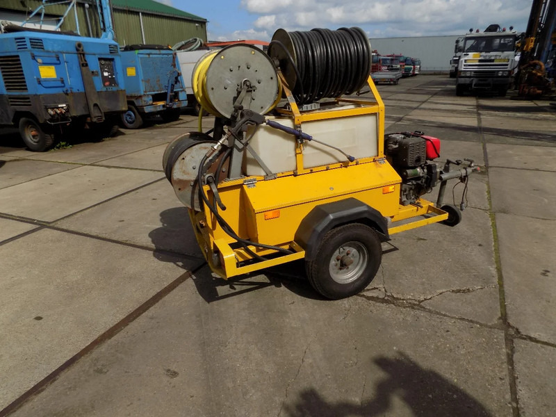 Rioned HD50 Rioned HD50 diesel - Caminhão limpa fossa: foto 3 Rioned HD50 Rioned HD50 diesel - Caminhão limpa fossa: foto 3