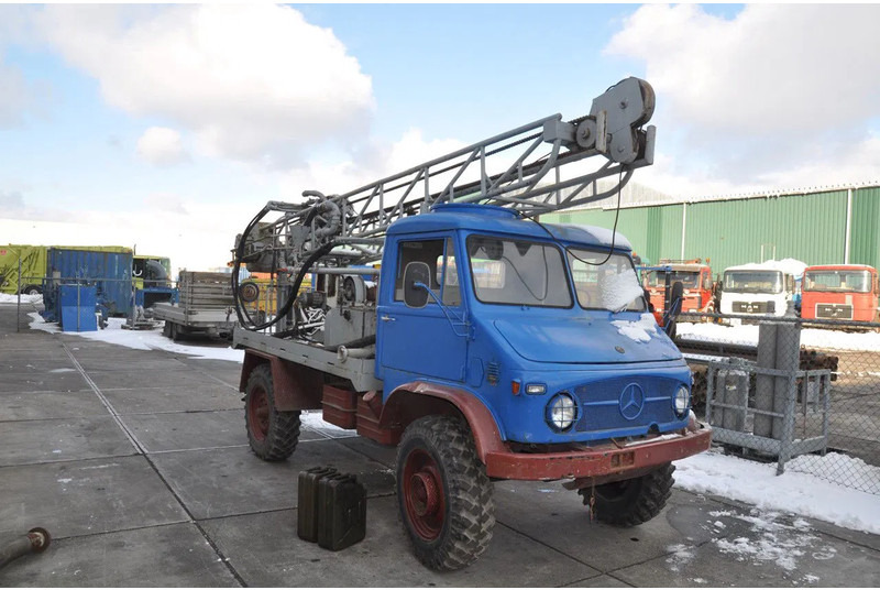 Unimog Mercedes S 404 boormachine Bomag - Máquina de perfuração: foto 3 Unimog Mercedes S 404 boormachine Bomag - Máquina de perfuração: foto 3