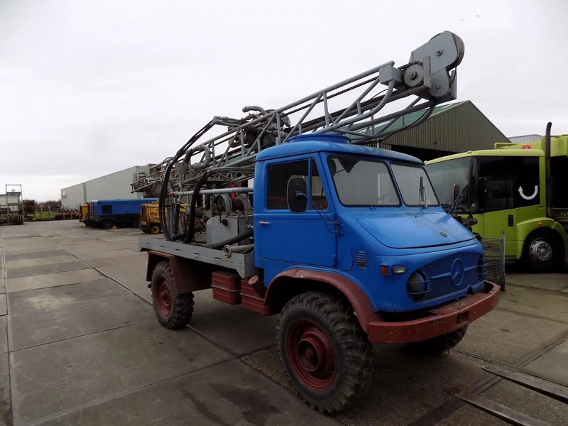 Unimog Mercedes S 404 boormachine Bomag - Máquina de perfuração: foto 5 Unimog Mercedes S 404 boormachine Bomag - Máquina de perfuração: foto 5