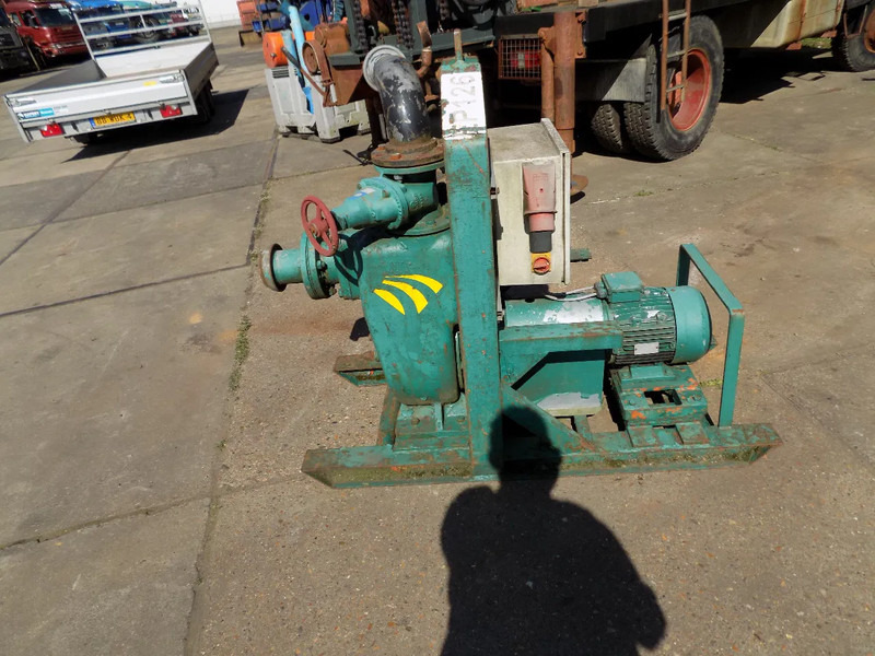 Centrifugaal pomp electr. 380 volt. sentrifugaal pomp electr. 380 volt. - Bomba de água: foto 1 Centrifugaal pomp electr. 380 volt. sentrifugaal pomp electr. 380 volt. - Bomba de água: foto 1