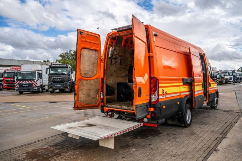 Iveco DAILY 70C170 +Dhollandia - Furgão: foto 5 Iveco DAILY 70C170 +Dhollandia - Furgão: foto 5