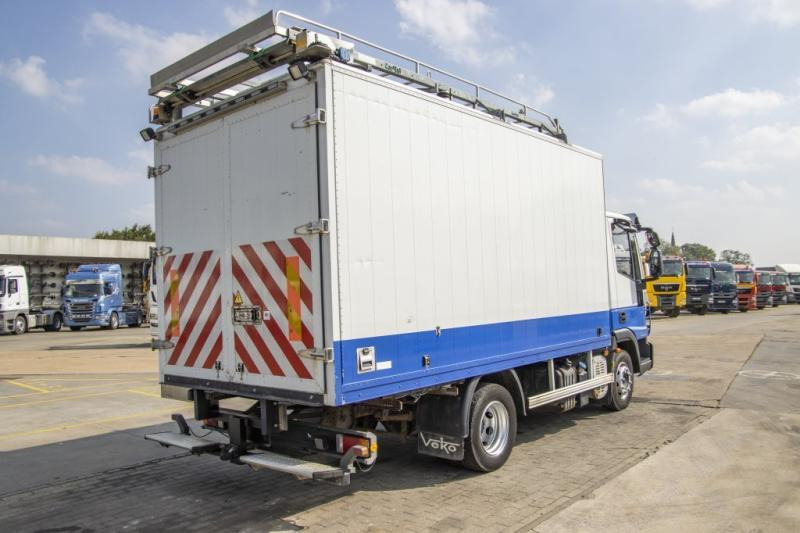 Iveco EUROCARGO 90E18- E5 +Porte-bagages réglable - Camião furgão: foto 3 Iveco EUROCARGO 90E18- E5 +Porte-bagages réglable - Camião furgão: foto 3