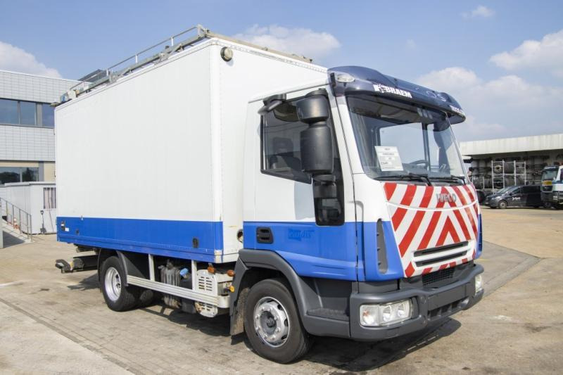 Iveco EUROCARGO 90E18- E5 +Porte-bagages réglable - Camião furgão: foto 2 Iveco EUROCARGO 90E18- E5 +Porte-bagages réglable - Camião furgão: foto 2