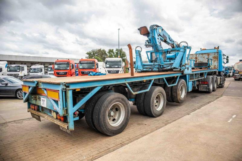 Kennis KRAAN/CRANE/GRUE/KRAN - KENNIS 14 TON/M - Semi-reboque plataforma/ Caixa aberta: foto 5 Kennis KRAAN/CRANE/GRUE/KRAN - KENNIS 14 TON/M - Semi-reboque plataforma/ Caixa aberta: foto 5