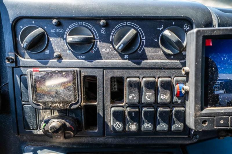 Camião polibenne MAN TGA 26.430 LL: foto 9