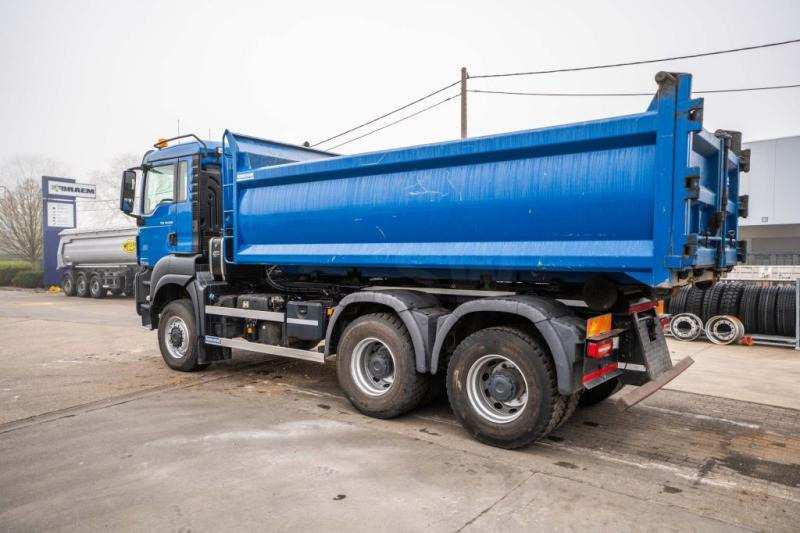 MAN TGS 33.420 BB (containerbak:+3000 € ) - Camião polibenne: foto 5 MAN TGS 33.420 BB (containerbak:+3000 € ) - Camião polibenne: foto 5
